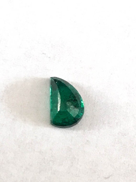 Deep Green color #G-00048 100/% Natural Lively creative. Emerald Half Moon Fancyt Shape 4.48x7.37 mm appx