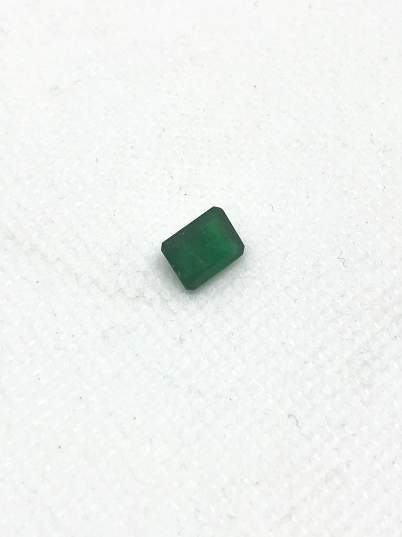 Emerald Cut EmeraldFaceted 8x6 mm appx. Green color,1.60 carats Lively 100/% Natural creative# G00083