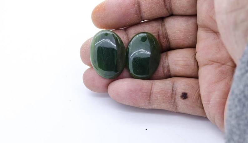 Creative. 18 x 14 mm appx Best Quality Green package of 2 pcs Natural Jade Oval Cab pair