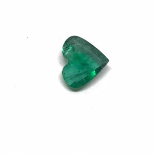 Deep Green color #G-00048 100/% Natural Lively creative. Emerald Half Moon Fancyt Shape 4.48x7.37 mm appx