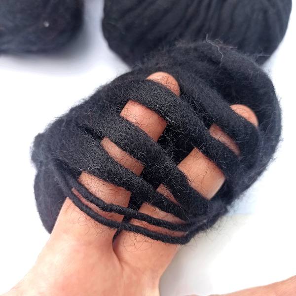 Black yarn, 100% natural wool, Art yarn 50g, Textured thread, Threads for knitting, Thick yarn, Threads for felting, Gedifra Gigante