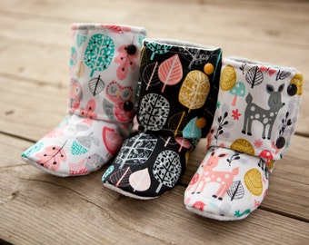 Big Kid Slipper Pattern - pdf Sewing Pattern for Big Kids&#39; Slippers - Boot Pattern - Crafts for Kids - DIY House Slippers  Projector File A0