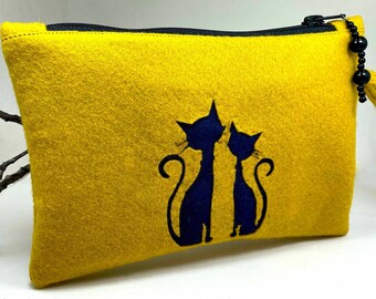猫クラッチバッグ、猫好きへのギフト、猫クラッチ、猫リストレット、リストレットクラッチ、猫フェルトクラッチ、イエロークラッチバッグ、猫バッグ、イエローバッグ