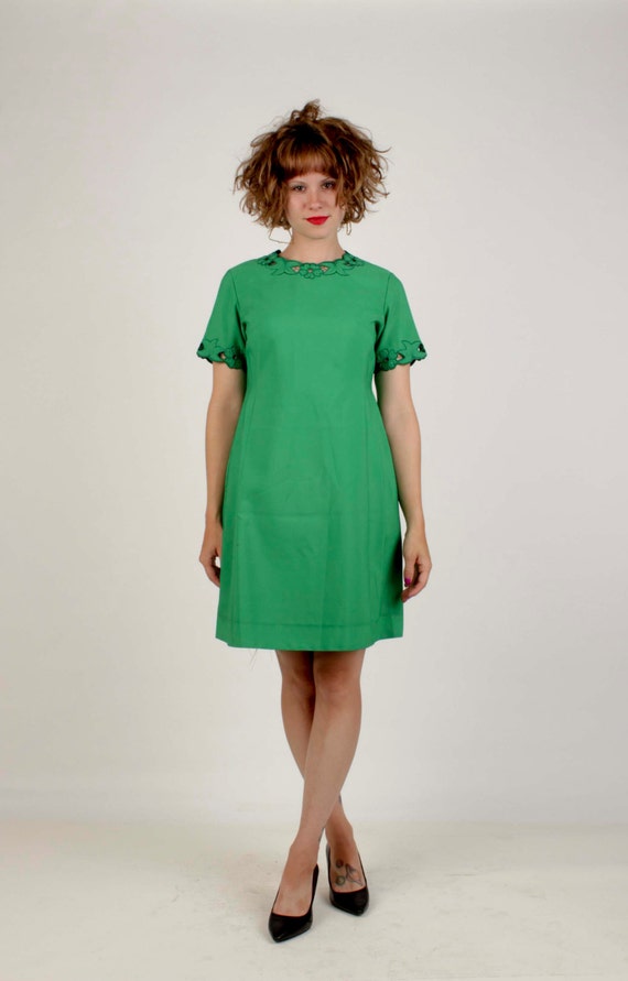kelly green shift dress