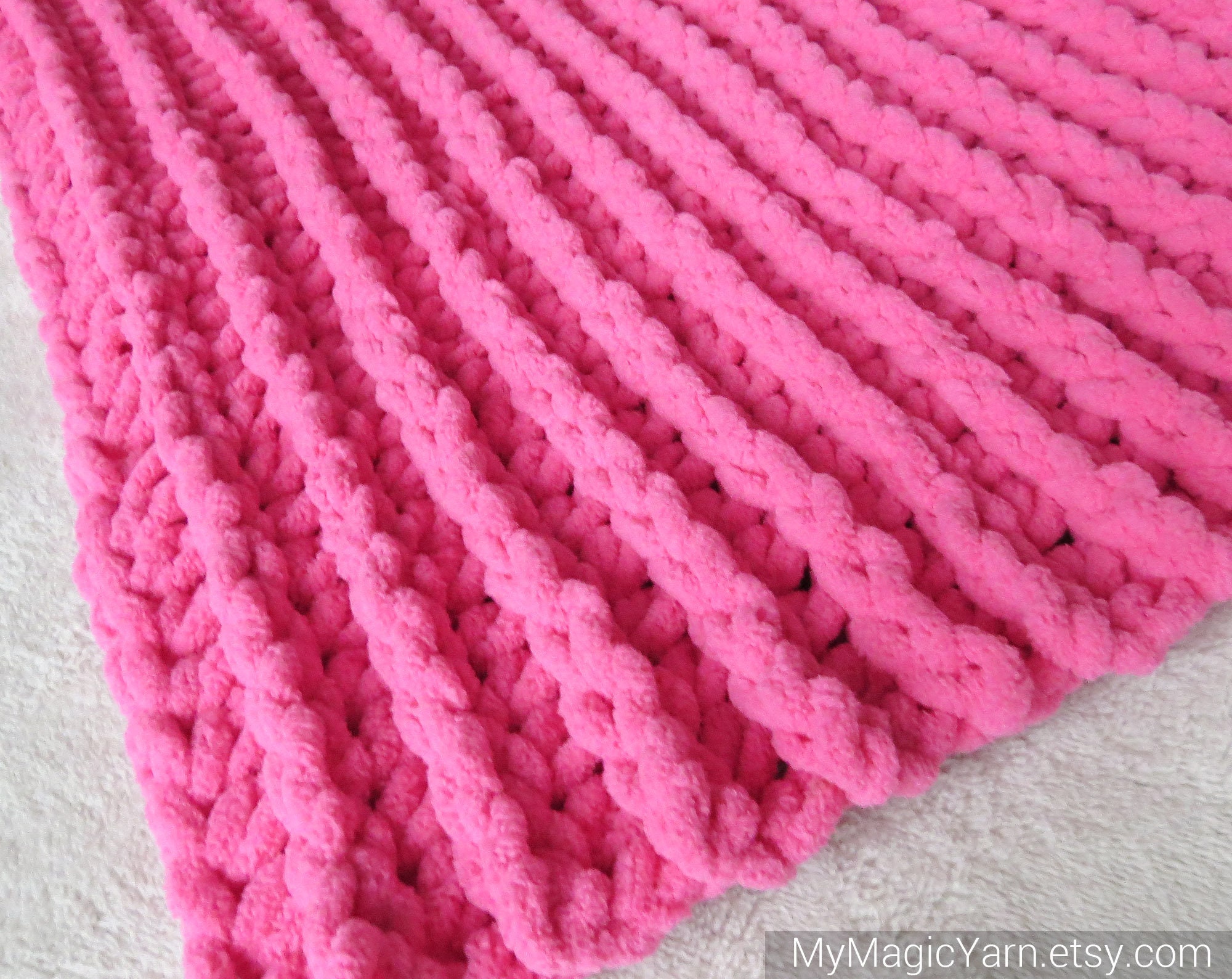 10 Crochet Patterns for Bernat Blanket Yarn – Littlejohn's Yarn