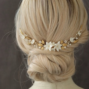 ELODIE | Bridal Headpiece with gold Leaves, Gold bridal hair comb, Boho wedding comb, Bridal hair accessories with pearls and flowers