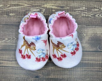 Woodland Baby Booties, Forest Animal Baby Gift, Soft Sole Baby Shoes, Baby Moccasins, Newborn Crib Shoes, Baby Shower Gift Idea
