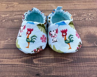 Chicken Baby Shoes, Baby Booties, Newborn Moccasins, Baby Gift, Baby Shower Gift, Fabric Shoes, Infant Slippers, Toddler Shoes