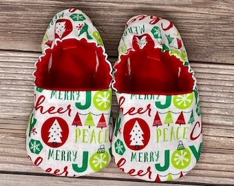 Christmas Baby Shoes, X-Mas Baby Booties, Trendy Baby Shoes, Gift for Baby, Baby Shower Gift, Fabric Shoes, Infant Slippers, Toddler Shoes