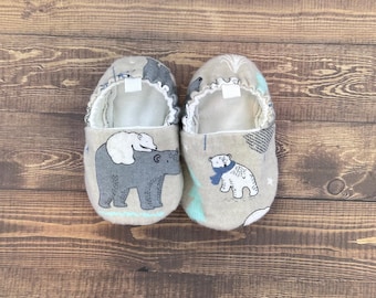Polar Bear Baby Shoes, Animal Baby Booties, Newborn Moccasins, Gift for Baby, Baby Shower, Handmade Moccs, Infant Slippers, Toddler Shoes