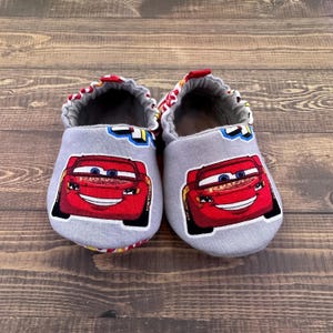Buciki dziecięce Cars, Buciki dziecięce, Mokasyny dla noworodków, Prezent dla dziecka, Baby Shower, Obuwie materiałowe, Kapcie dziecięce, Buty dla maluchów