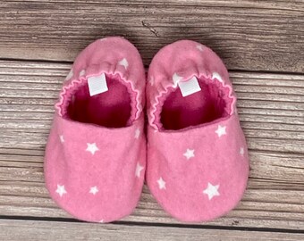 Pink Baby Shoes, Baby Booties, Newborn Moccasin, Baby Gift, Baby Shower Gift, Fabric Shoes, Infant Slippers, Toddler Shoes
