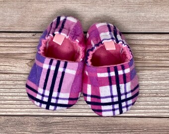 Pink Plaid Baby Shoes, Baby Booties, Newborn Moccasins, Baby Gift, Baby Shower Gift, Fabric Shoes, Infant Slippers, Toddler Shoes