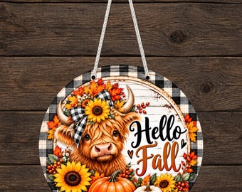 Hallo Herbst! Türhänger mit Hochlandrind-Motiv (PNG) | Sonnenblumen-Kürbis-Sublimationsdesign für Untersetzer und runde Rohlinge | Digitaler Download