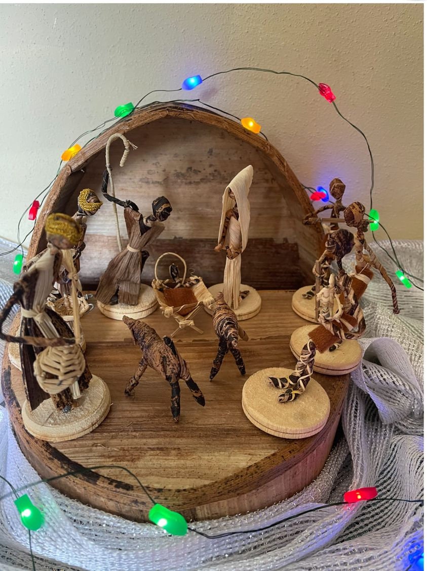 Maasai Banana Leaf Nativity Set