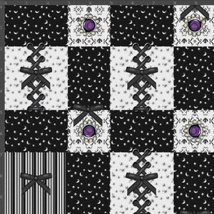 Puede incluir: Una tela a cuadros en blanco y negro con un patrón repetitivo de lazos negros, estrellas y medias lunas. Algunas casillas presentan un fondo blanco con un patrón floral negro y una gema púrpura en el centro.