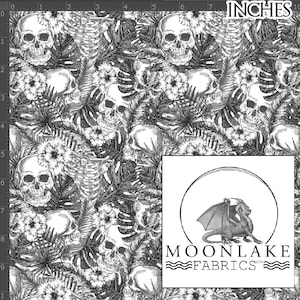 Könnte beinhalten: Schwarz-weißes Stoffmuster mit sich wiederholenden Schädeln und tropischen Blättern. Der Stoff ist mit dem Text "MOONLAKE FABRICS" bedruckt.