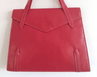 Vintage red leather handbag, purse, mirror, pockets, WEAR & TEAR, not perfect, but lovely all the same, please see photos for condition