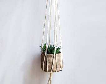 Macrame plant hanger / hanging planter / Succulent planter / Plant holder / Plant hanger / Modern macrame / Gift for her / Housewarming gift