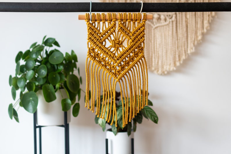 Macrame wall hanging 'Ochre' image 1