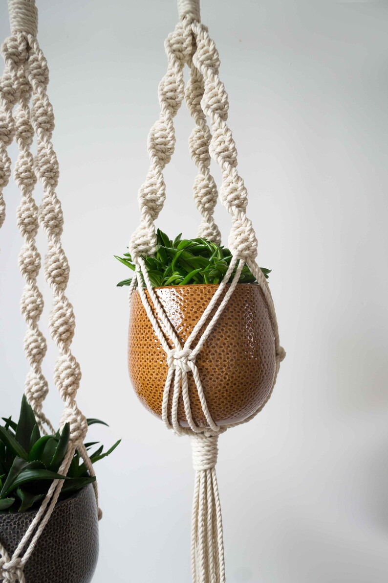 Spiral Macrame Plant Hanger Available in 2 Sizes Hanging - Etsy Sweden