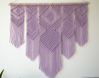 Grote Macrame Muurhanger - Verkrijgbaar in wit, grijs, mosterd, groen, munt, zalm, blozen of lavendel - 116 x 100 cm (46 x 40 inch)