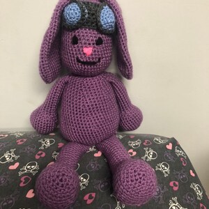 Mim Mim inspired purple bunny amigurumi image 3