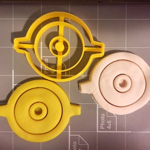 Eyes with glasses cookie cutter (2)- Fast Shipping - Sharp Edges - Exceptional Quality