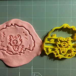 Pomeranian Puppy Cookie Cutter - Dog Cookie Cutter- Fast Shipping - Sharp Edges - Exceptional Quality