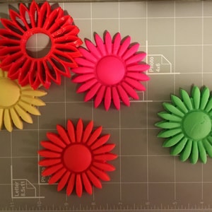 Sunflower/ Daisy Cookie Cutter- Fast Shipping - Sharp Edges - Exceptional Quality
