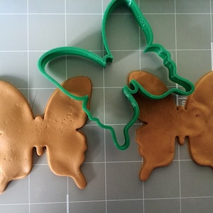 Butterfly Outline Cookie Cutter- Fast Shipping - Sharp Edges - Exceptional Quality