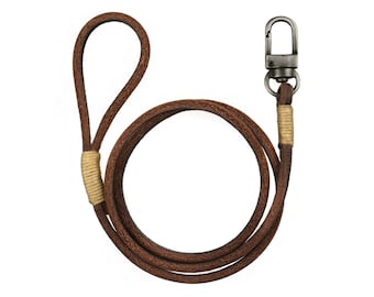 Security chain for wallets with snap hook and belt loop, loss and theft protection