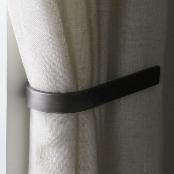 Hand-Forged Iron Curtain Tie Back – Rustic & Modern Drapery Holdbacks – Easy Install Window Hardware with Matching Screws - 1 Tieback