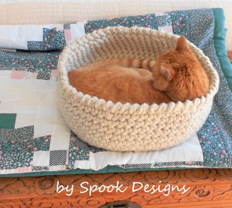 CAT BED Easy Crochet Cat Bed / Small Pet Bed Downloadable Pdf Pattern image 6