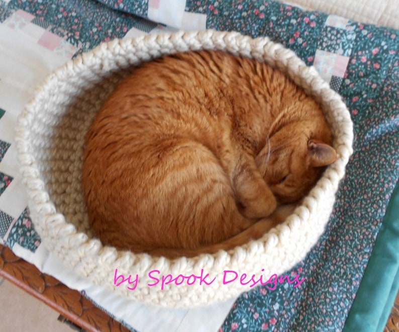 CAT BED Easy Crochet Cat Bed / Small Pet Bed Downloadable Pdf Pattern image 3
