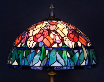 Tulip Lamp, Stained Glass Lamp, Bedside Lamp, Bedside Decor, Home Decor, Office Lamp, Reading Lamp, Library Lights, Reading Light, Desk Lamp