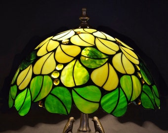 Leaf Tiffany Lamp, Table Lamp, Desk Lamp, Stained Glass Lamp, lampshade, tiffany and co, tiffany, night lamp, bedside lamp, art nouveau lamp