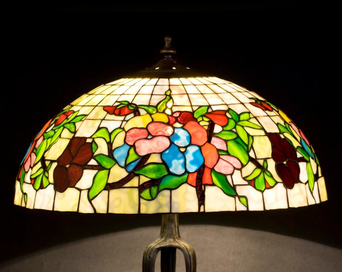 16" Pansy Table Lamp, Tiffany lamp, Desk Lamp, Nightstand Lamp, Bedside Lamps, Library Lights, Reading Lamp, Light Fixture, Stained Glass