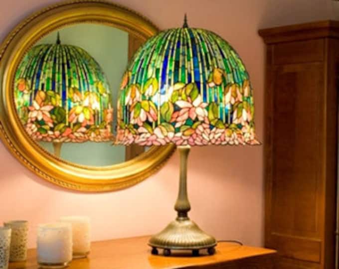 18" Lotus, Tiffany lamp, lamp, Table Lamp, Desk lamp, Stained Glass Lamp, tiffany and co, tiffany studios, antique lighting, brass lamp,