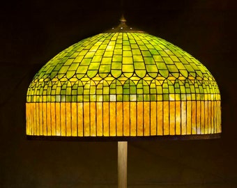 24" Curtain Border Tiffany Floor Lamp, Tiffany Lamp, Lamp, Stained Glass Lamp, Bespoke Glass, Cathedral Tiffany lamp, Art deco Lamp