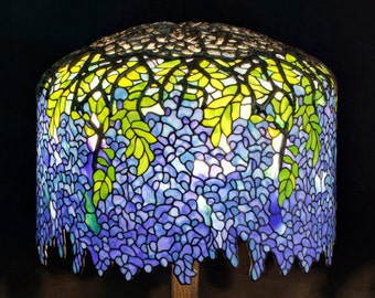 18" Wisteria Tiffany lamp, Tiffany Table Lamp, Tiffany Lamp, Tiffany Wisteria, Table Lamp, Lamp, Stained Glass, Tiffany Lamp Replica