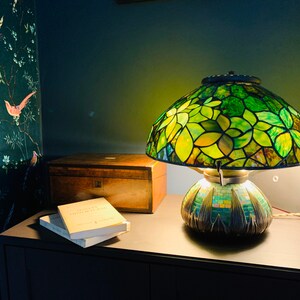 Handmade Mosaic Lamp Base: Arrowroot Urn, Bronze Finish (16") image 5