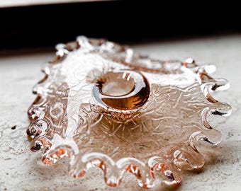 Plato para velas vintage de vidrio color melocotón: centro de mesa escultural de mediados de siglo (17 cm)