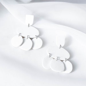 Fo. 8 – Gravel | White Polymer Clay Earrings