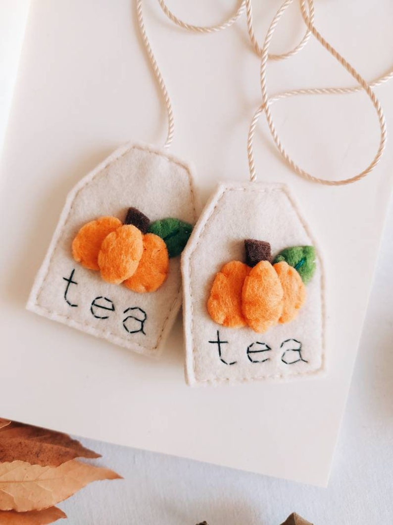 Felt Tea bag bookmark with Pumpkin Autumnal bookmark Halloween gift image 2