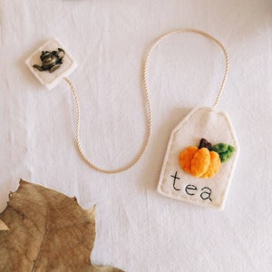 Felt Tea bag bookmark with Pumpkin Autumnal bookmark Halloween gift image 3