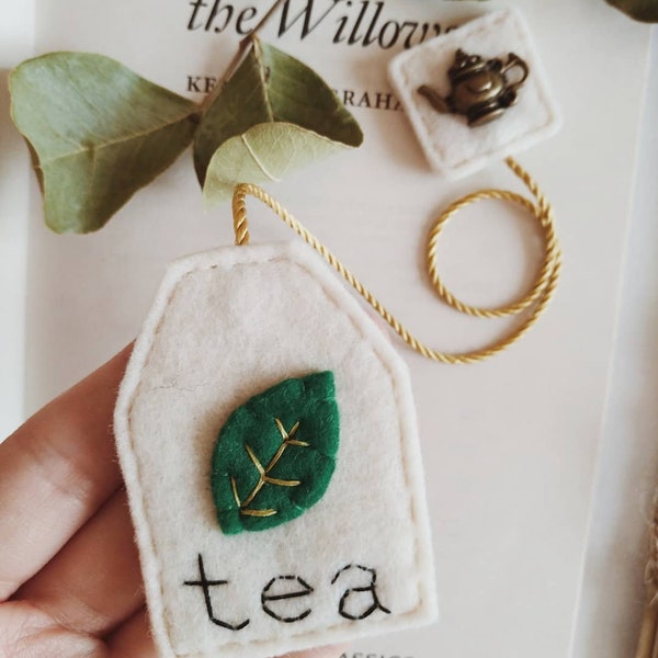 Bookmark with teabag, Green Tea Leaf, gift for readers, Mad tea party, favors, placeholders, planner accessories,Christmas stocking stuffers