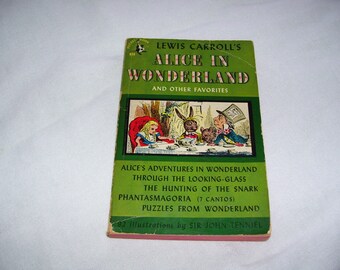 Softcover pocket style book Pacemakers for Smart America dress Vintage Little Blue Book 1951 by Varsity-Town Clothes and clothier Printz