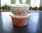 Pink Pyrex Casserole Pink Gooseberry Pyrex Casseroles Set of 2 1950s Vintage