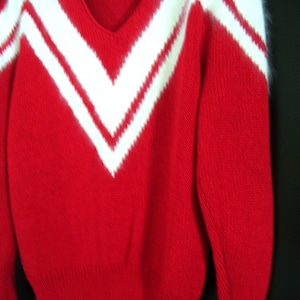Red Sweater with Angora 1980s Valentine&#39;s Day Christmas V Neck by Angenie sz M Vintage